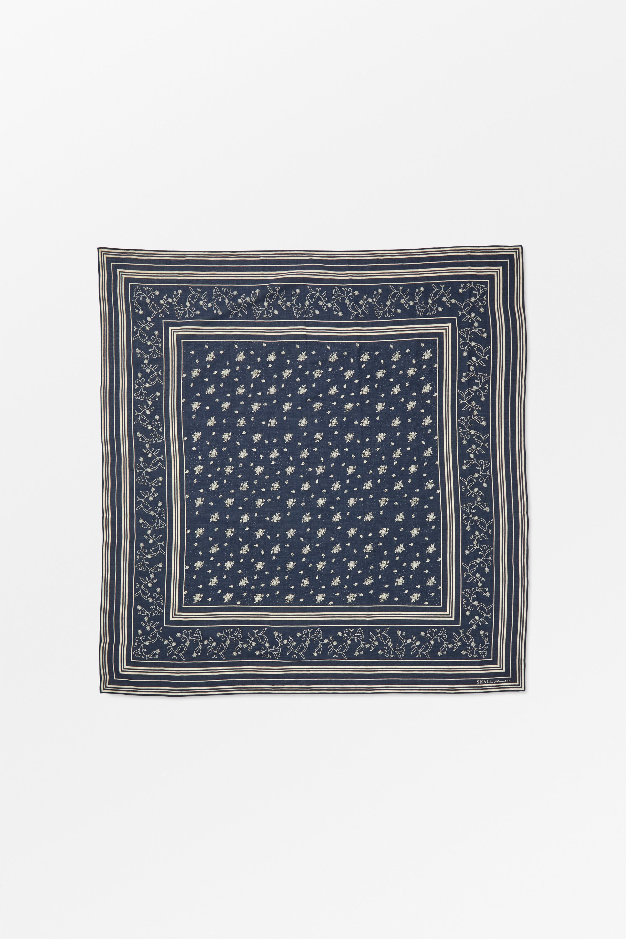 Skall Studio Skall classic scarf 90x90 Scarf Dark navy/Light cream