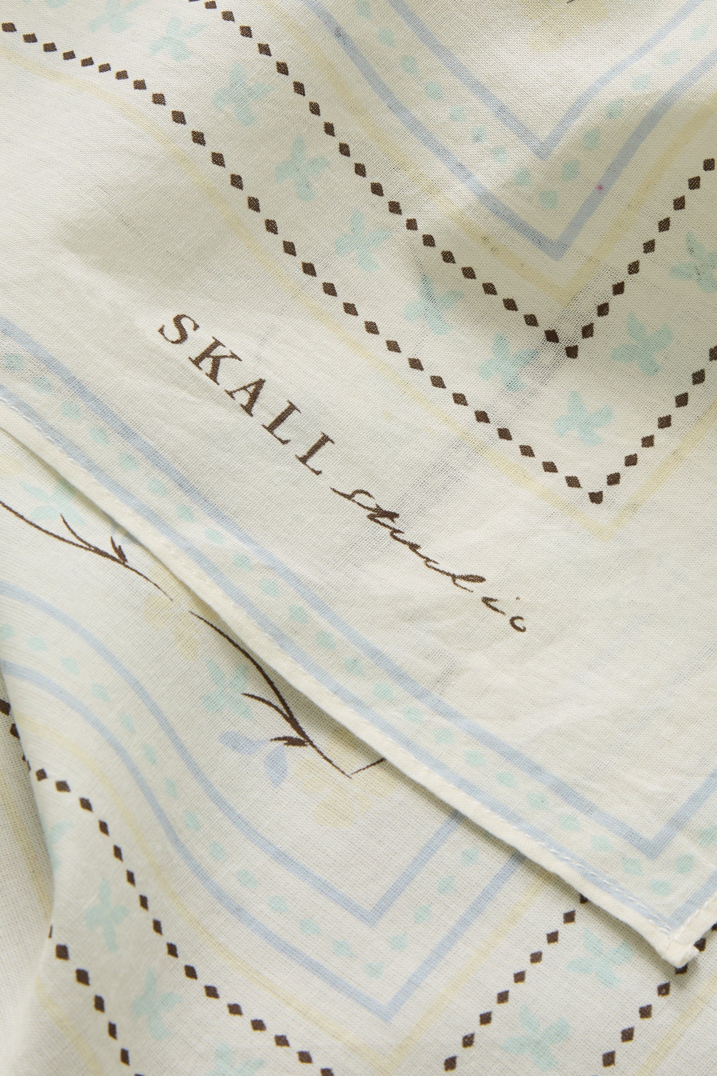 Skall Studio Skall floral scarf 55x55 Scarf Off white